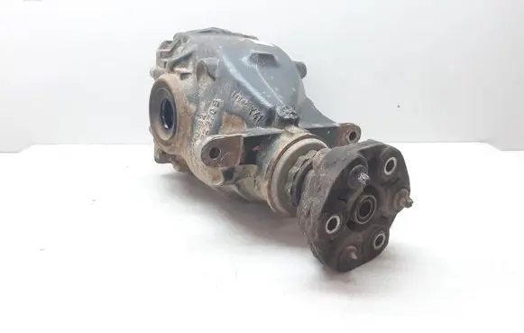 BMW 3 F30 F35 F31 Rear differential 7605589