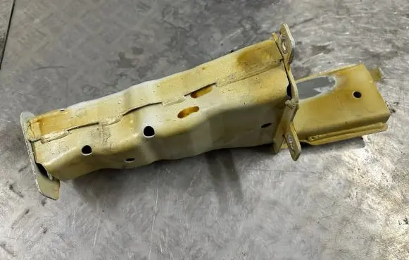 Renault Espace V (RFC) Front side member 622101517R