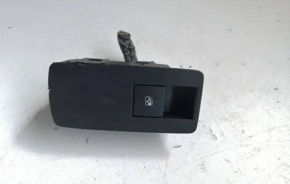 Opel Insignia A Electric window control switch 13301888