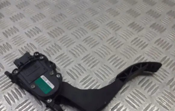 Volkswagen Polo IV 9N3 Accelerator pedal position sensor 6Q1721503C