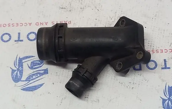 BMW 5 E60 E61 Engine coolant pipe/hose 11122247744