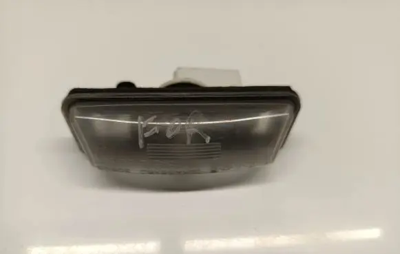 Subaru XV I Number plate light 30903