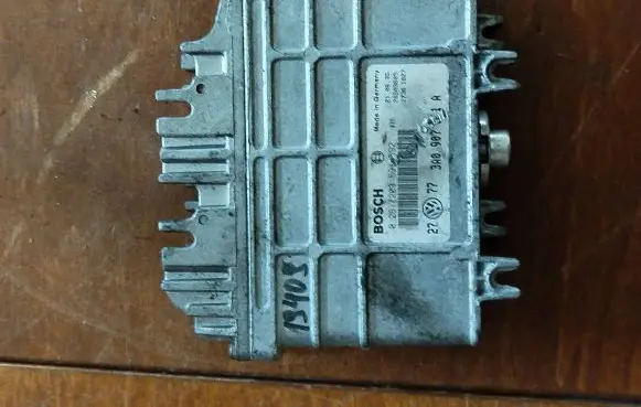 Skoda Fabia Mk2 (5J) Engine control unit/module 0261203592