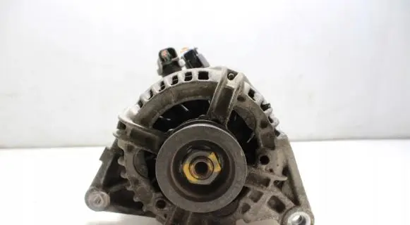 Toyota Corolla Verso E121 Generator/alternator 0124315024