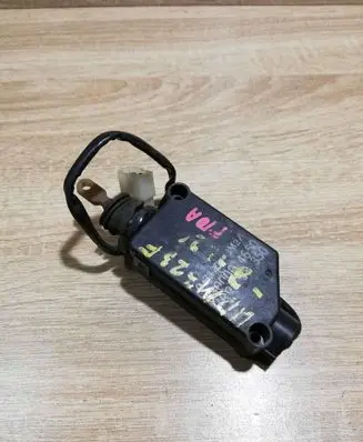 Mazda 323 Central locking motor 8300004650
