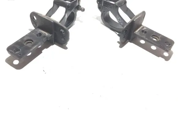 Volvo V70 Tailgate/trunk/boot hinge 31218425