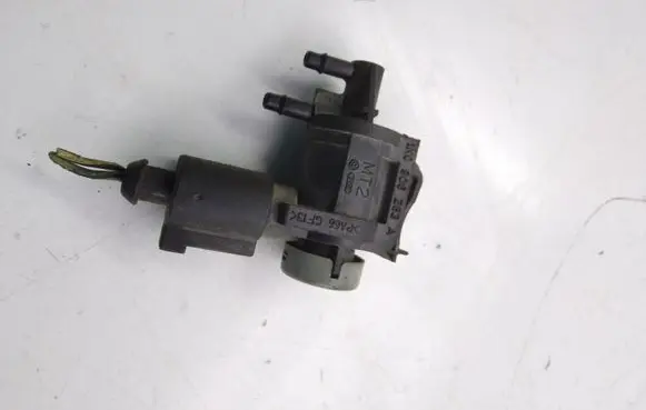 Volkswagen Tiguan Turbo solenoid valve 1K0906283A