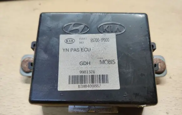 KIA Venga Parking PDC control unit/module 957001P000