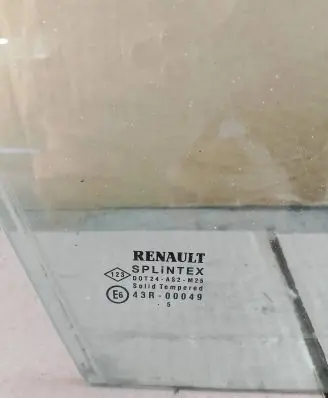 Renault Scenic II - Grand scenic II Front door window/glass (coupe) 