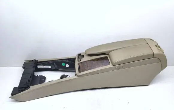 Mercedes-Benz E A207 Center console A2046800150