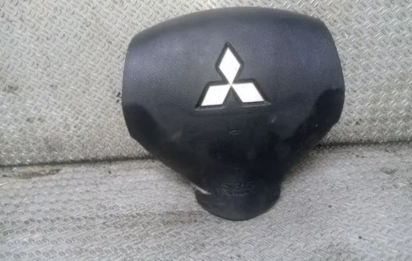 Mitsubishi Lancer VIII Steering wheel airbag