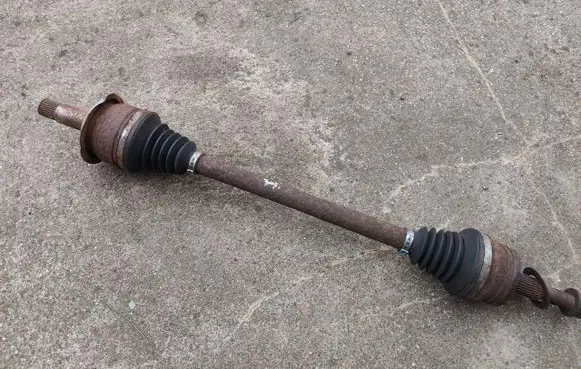 Chrysler 300 - 300C Rear driveshaft P04726035AD