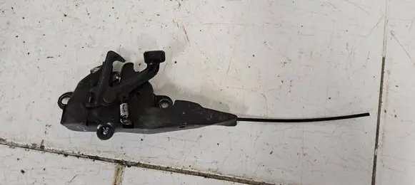 Toyota Hilux (AN10, AN20, AN30) Tie down hook / loop 535100K320
