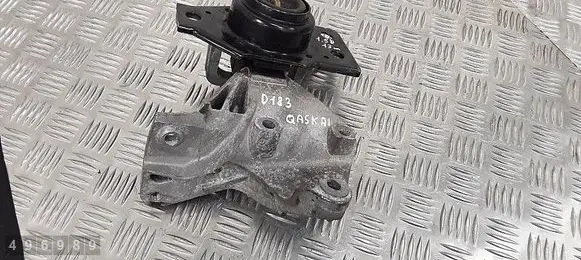 Nissan Qashqai Engine mount bracket 11210jd500