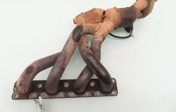 BMW 3 E46 Exhaust manifold 7506569