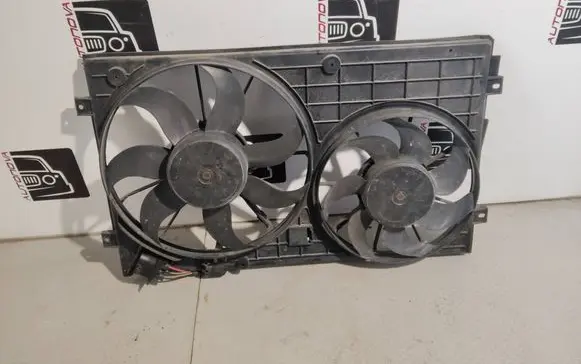 Skoda Octavia Mk2 (1Z) Radiator cooling fan shroud 1K0121207BB 1355D300194
