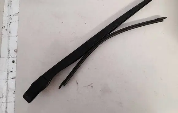 BMW 5 F10 F11 Rear wiper blade arm 61627207042 7207042