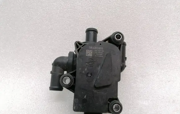 Porsche Taycan 9J1 Coolant heater control valve 9J1906459A