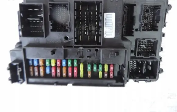 Ford Mondeo MK V Fuse box set FU5T15604DFB