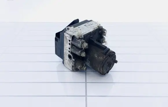 Audi A6 S6 C4 4A ABS Pump 8D0614111A