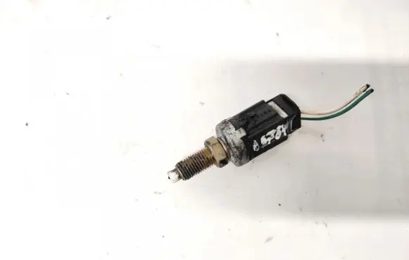 Toyota Avensis T220 Brake pedal sensor switch