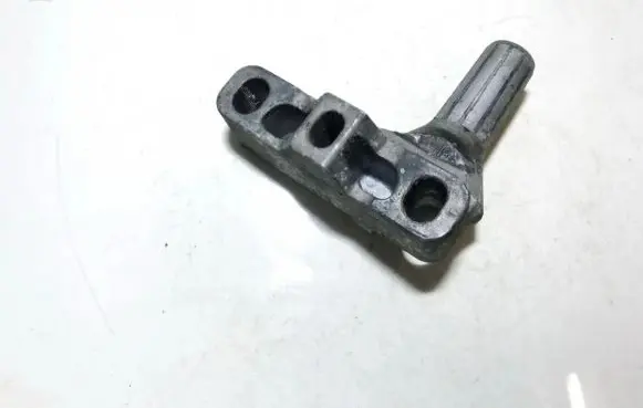Skoda Octavia Mk1 (1U) Engine mounting bracket hl315m10