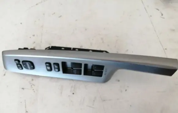 Toyota Prius+ (ZVW40) Electric window control switch 7423247240 515220 183575
