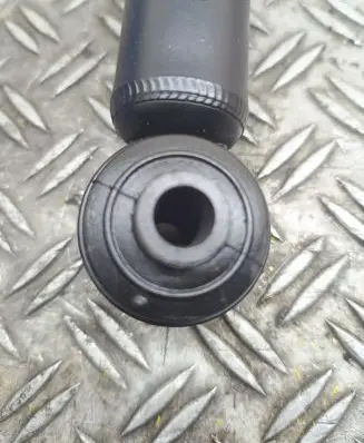 Rear shock absorber/damper