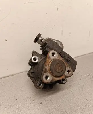 Audi Q7 4L Power steering pump 7L8422154