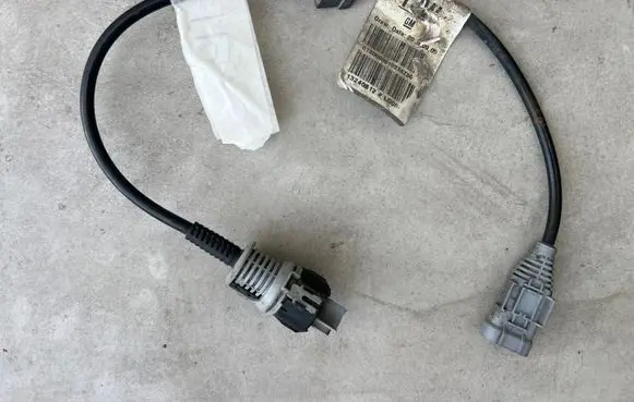 Opel Zafira B Front ABS sensor wiring 13240812