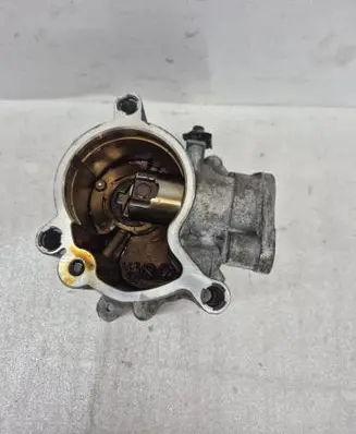 Volvo XC90 Vacuum pump 31480558