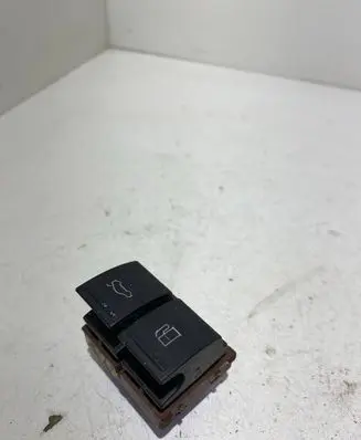 Volkswagen PASSAT B6 Fuel tank opening switch 3C0959903 010501S