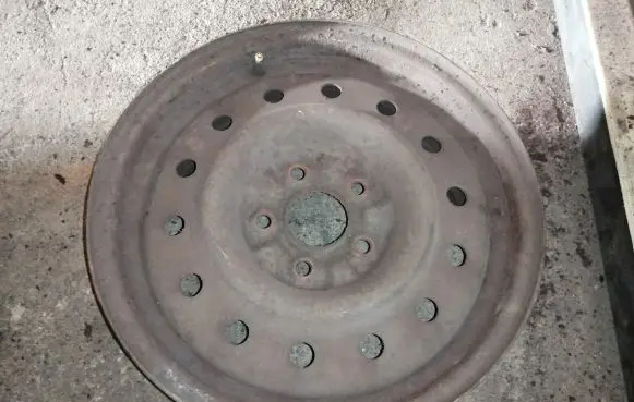 Nissan Primera R16 steel rim KBA43738