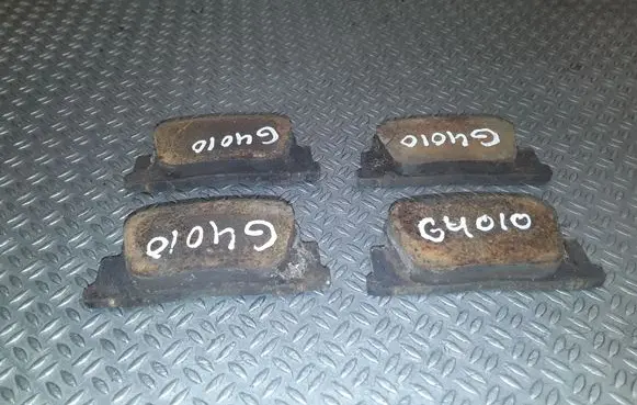 Toyota Prius (XW20) Brake pads (rear) 