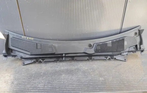 Mercedes-Benz A W177 Wiper trim A1778300000