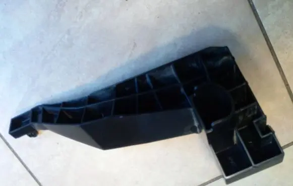 Suzuki Grand Vitara II Rear bumper mounting bracket IV3N0 NE67953