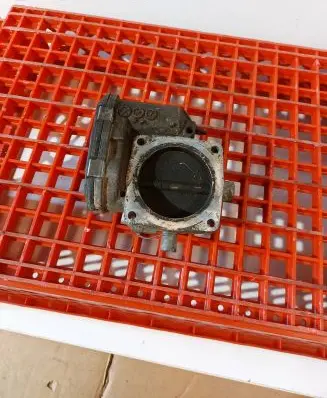 Mercedes-Benz E W211 Throttle valve A1121410125