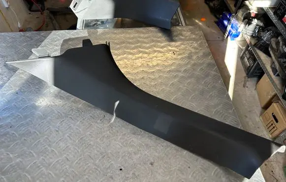 Ford Explorer (A) pillar trim BB537803513 7803513