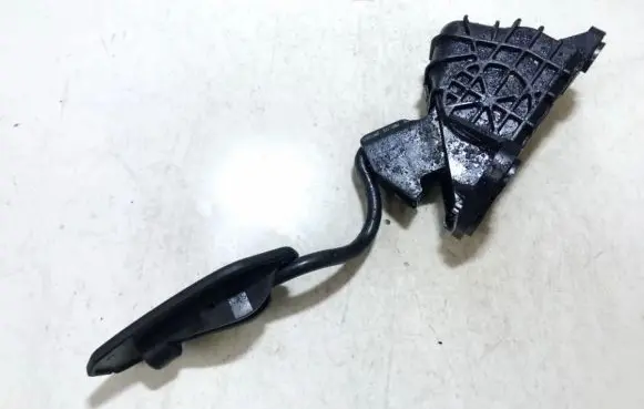 Toyota Prius (XW20) Accelerator throttle pedal 7812047040 78120-47040