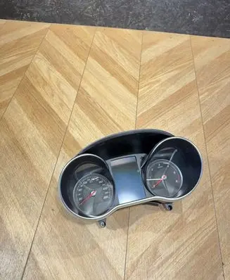 Mercedes-Benz C W205 Speedometer (instrument cluster) A2059001018 A2059028404 A2059028403
