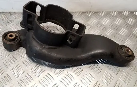 Jeep Cherokee III KJ Front differential bracket 18956B464