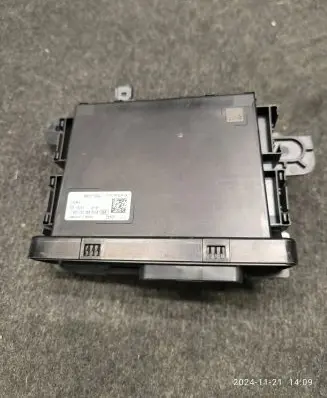 Jeep Grand Cherokee WL Other control units/modules 68622122AA J0298830AB