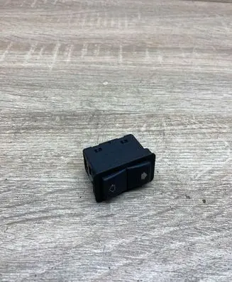 BMW 5 E39 Electric window control switch 8368974