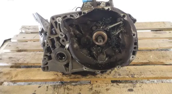 Renault Kangoo II Manual 5 speed gearbox JR5153