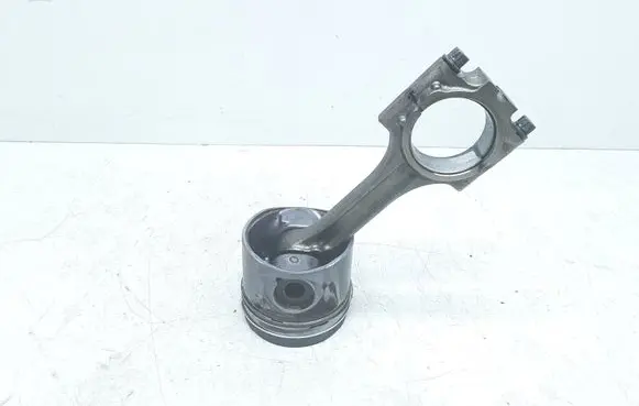 Volvo XC90 Piston with connecting rod