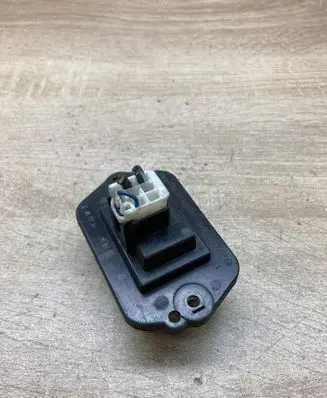 Mazda 6 Heater blower motor/fan resistor PM010010B