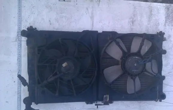 KIA Clarus Radiator cooling fan shroud