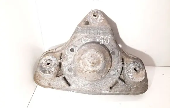 Volkswagen PASSAT B5.5 Coil spring mount 8D0412383E