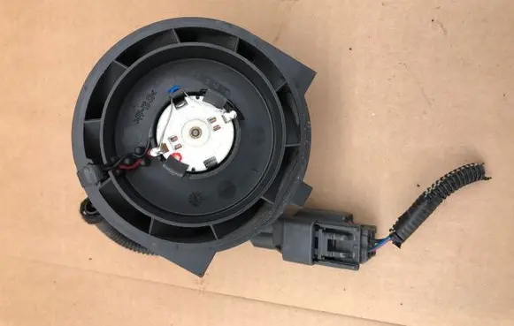 Volvo XC90 Engine control unit/module fan 3135102322 8666595