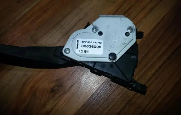 Volvo S80 Accelerator throttle pedal 30636005 6pv008537-02